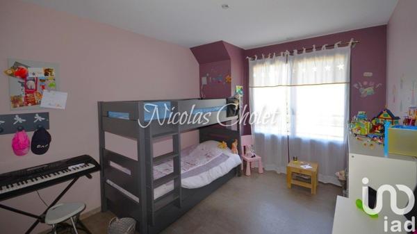 Maison d’architecte 7 pièces de 165 m² à Saint-Clément-de-la-Place (49370)