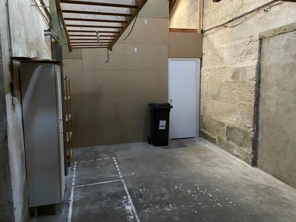 LUCON COEUR DE VILLE BEL APPARTEMENT PLAIN PIED 50M²/1 CHAMBRE AVEC PATIO ET GARAGE CHARGES COMPRISES