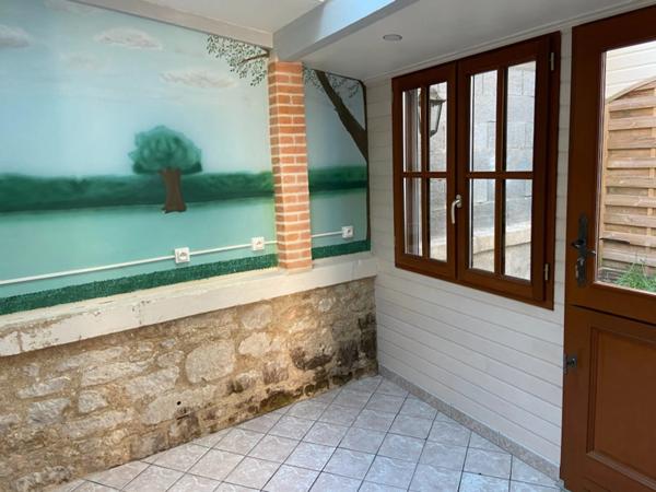 LUCON COEUR DE VILLE BEL APPARTEMENT PLAIN PIED 50M²/1 CHAMBRE AVEC PATIO ET GARAGE CHARGES COMPRISES