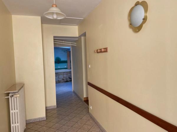 LUCON COEUR DE VILLE BEL APPARTEMENT PLAIN PIED 50M²/1 CHAMBRE AVEC PATIO ET GARAGE CHARGES COMPRISES