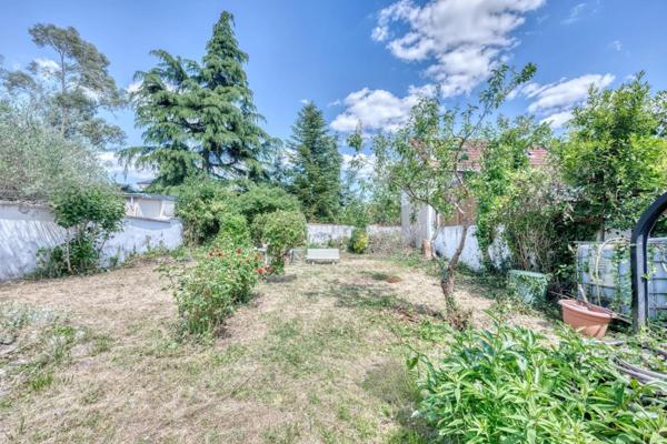 Belle maison familiale de 240 m² avec jardin, terrasses et dépendances