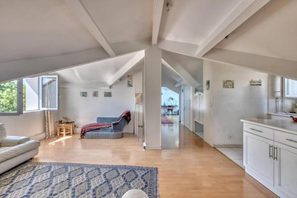 Belle maison familiale de 240 m² avec jardin, terrasses et dépendances