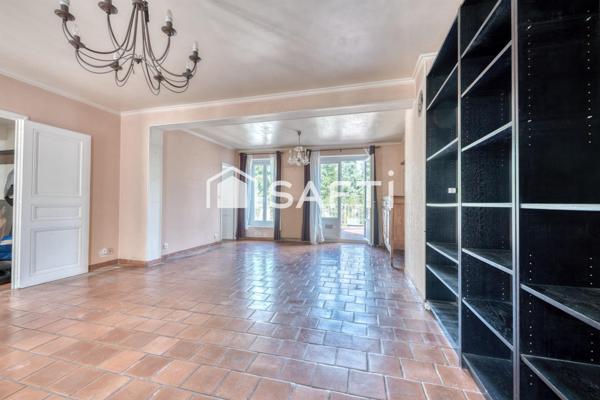 Belle maison familiale de 240 m² avec jardin, terrasses et dépendances