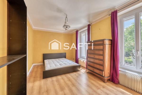 Belle maison familiale de 240 m² avec jardin, terrasses et dépendances