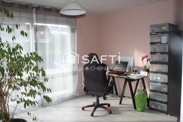 Maison entièrement rénovée de 153m2 avec garage double.