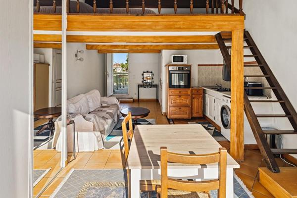 En exclusivité Villa comprenant T4 + T2 + Studio et piscine à vendre à Cogolin