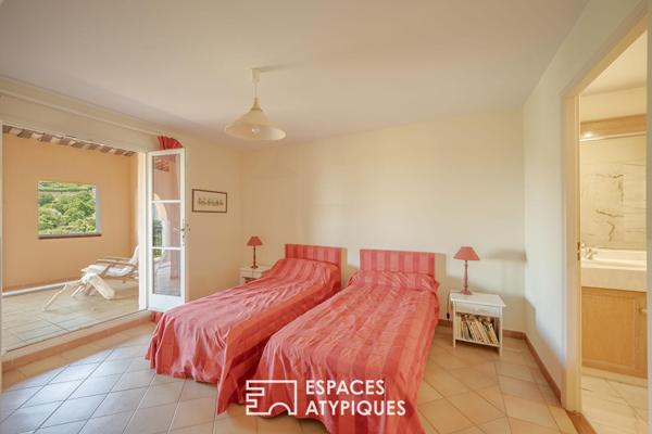 Duplex sur le Golf, avec terrasses et aperçu mer