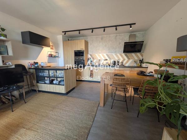 Appartement à CENON, 33150 - 2 pièces 58m²