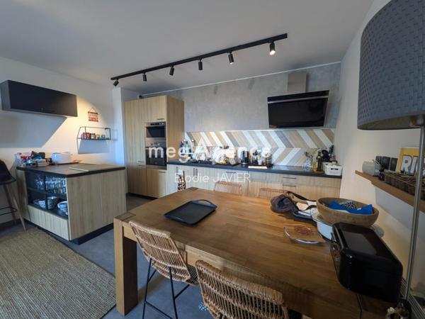 Appartement à CENON, 33150 - 2 pièces 58m²