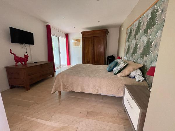 Maison à vendre à Ploeren vie de plain pied 4 chambres jardin 1300 m² environ sans vis-à-vis