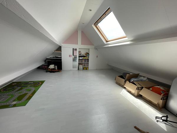 Maison à vendre à Ploeren vie de plain pied 4 chambres jardin 1300 m² environ sans vis-à-vis