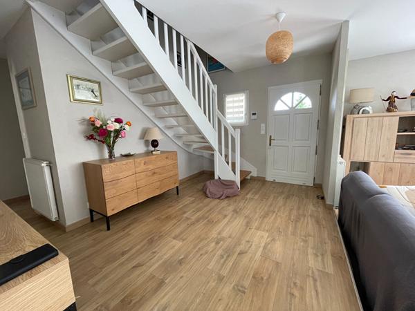 Maison à vendre à Ploeren vie de plain pied 4 chambres jardin 1300 m² environ sans vis-à-vis