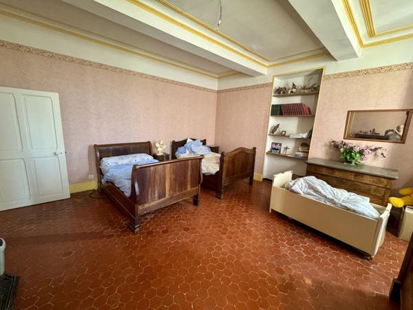 Charmante propriété en pleine nature, proche sainte-Cécile les vignes Sainte-Cécile-les-Vignes (84290)