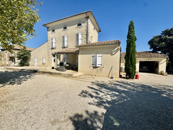 Charmante propriété en pleine nature, proche sainte-Cécile les vignes Sainte-Cécile-les-Vignes (84290)