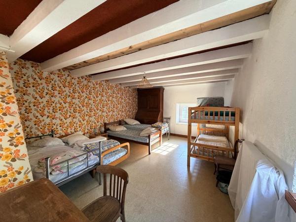 Ancienne ferme Jurassienne au calme