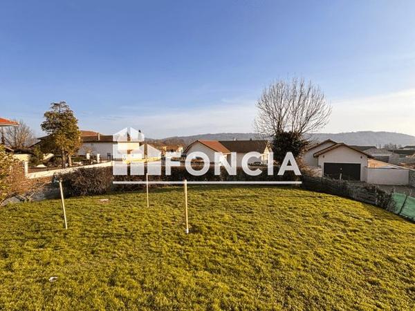 Location Maison 3 pièces 78 m² - COMMELLE Porte-des-bonneveaux 38260