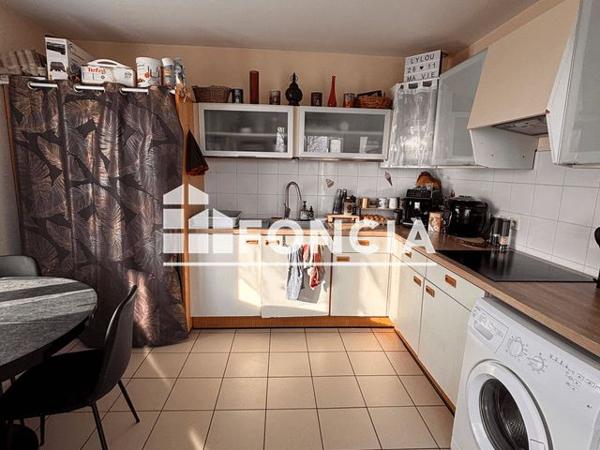 Location Maison 3 pièces 78 m² - COMMELLE Porte-des-bonneveaux 38260