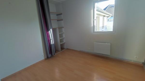 Oloron-Sainte-Marie (64400) MAISON PLAIN PIED 120 m² - SECTEUR CALME PROCHE DES COMMODITES