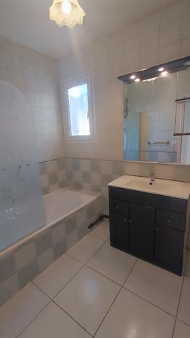 Oloron-Sainte-Marie (64400) MAISON PLAIN PIED 120 m² - SECTEUR CALME PROCHE DES COMMODITES