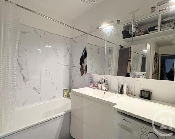 Appartement F3 à vendre  3 pièces - 67 m2 SURESNES - 92