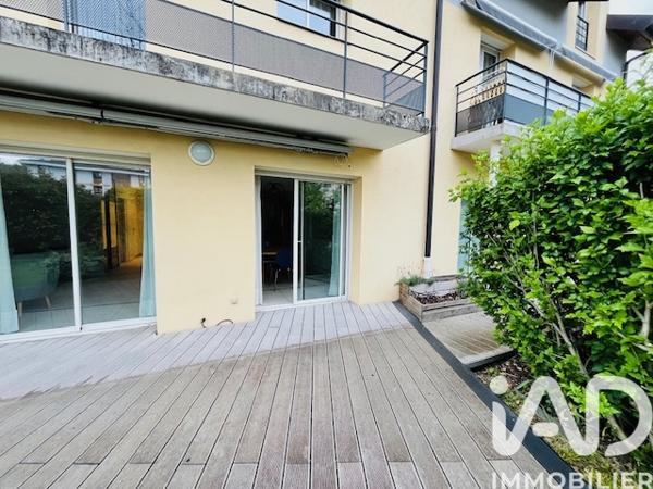 Location appartement 5 pièces 117 m² Annecy-le-Vieux