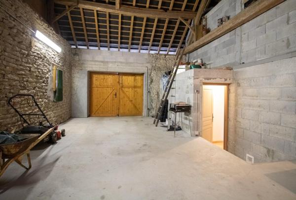 Location / Maison T4