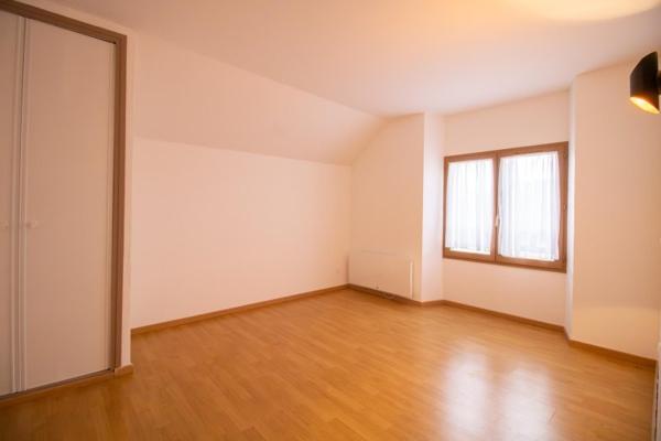 Location / Maison T4