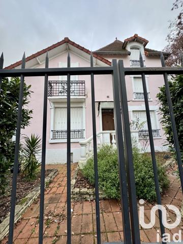 Demeure 8 pièces de 190 m² à Drancy (93700)