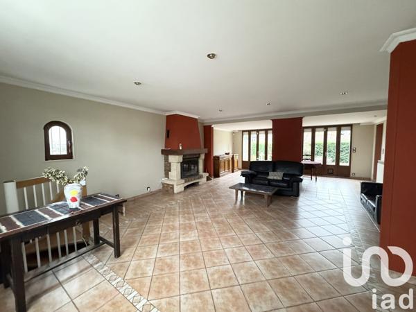 Demeure 8 pièces de 190 m² à Drancy (93700)