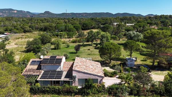 Maison lumineuse avec 2 appartements indépendants – Puget-sur-Argens