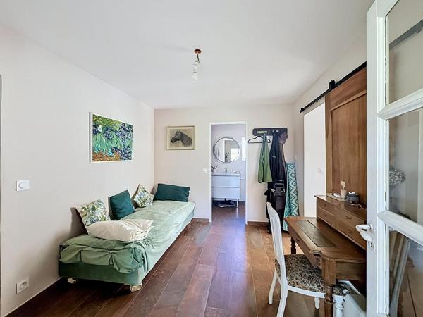 Maison lumineuse avec 2 appartements indépendants – Puget-sur-Argens