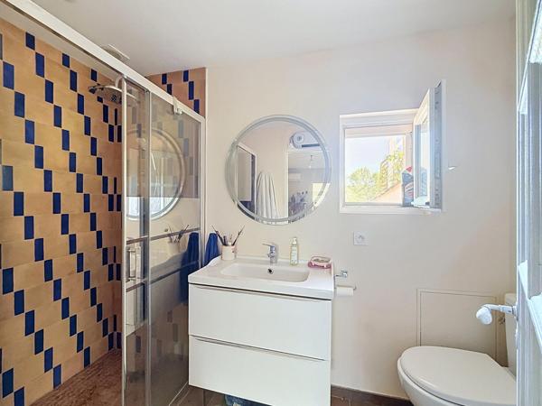 Maison lumineuse avec 2 appartements indépendants – Puget-sur-Argens
