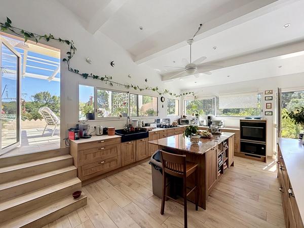 Maison lumineuse avec 2 appartements indépendants – Puget-sur-Argens