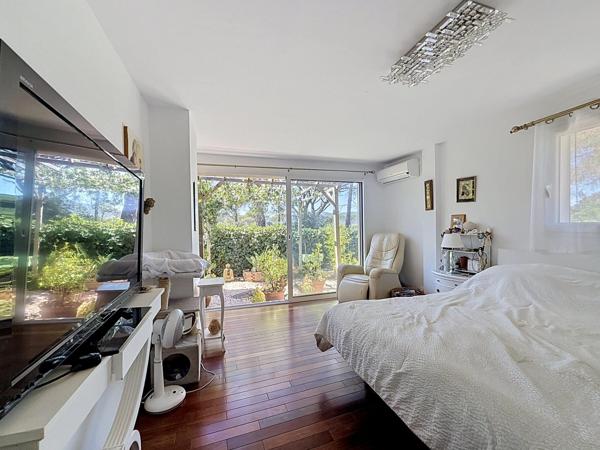 Maison lumineuse avec 2 appartements indépendants – Puget-sur-Argens