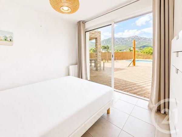 Maison à vendre  6 pièces - 111,66 m 2   MONCALE  - 202