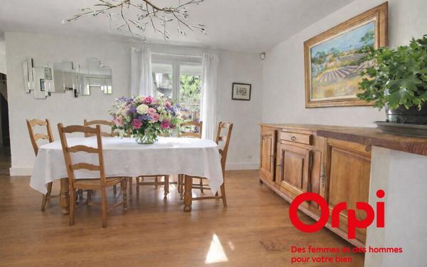 Maison à vendre    7 pièces •  Élancourt