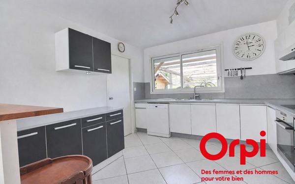 Maison à vendre    7 pièces •  Élancourt