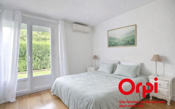 Maison à vendre    7 pièces •  Élancourt