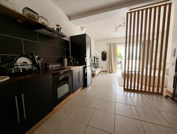 86530 NAINTRE Charmante maison avec cour à Naintré
