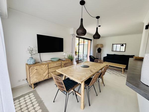 3 pièces lumineux – Vue mer – Résidence récente avec piscine