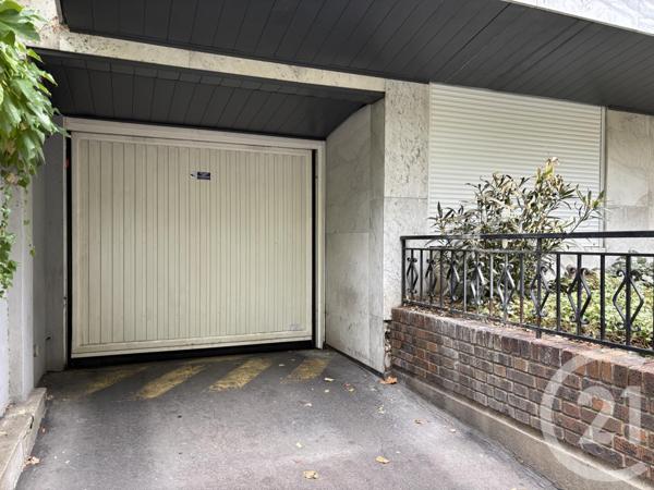 Parking à vendre  12,60 m2 PARIS - 75012