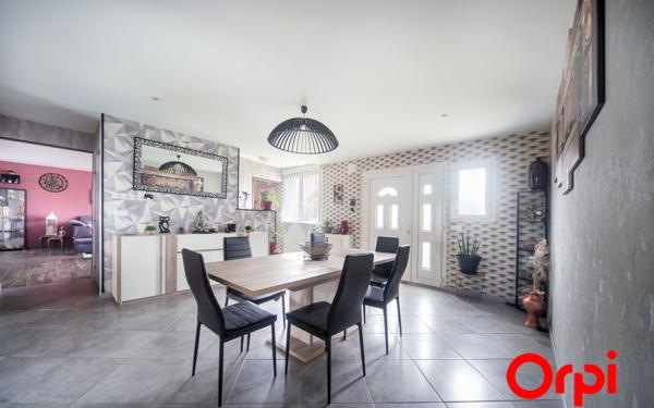 Maison à vendre    5 pièces •  Cluny