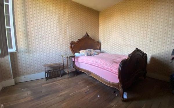 Maison à vendre    17 pièces •  Château-Chinon (Ville)