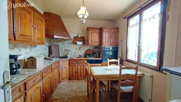 PROCHE DE SOISSONS – PAVILLON 4 CHAMBRES