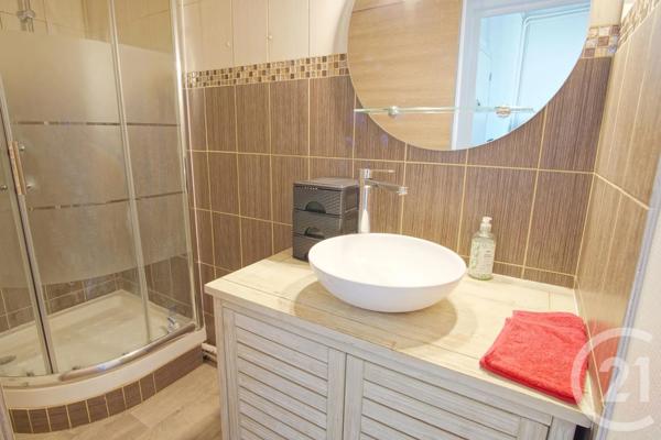Appartement F2 à vendre  2 pièces - 35,84 m 2   CHOISY LE ROI  - 94