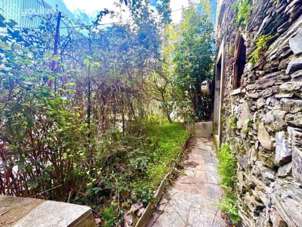 Maison de village avec 2 appartements –Petite Vue mer et montagne