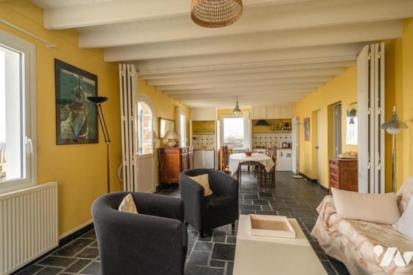 Face mer, maison 4 chambres, garage, jardin