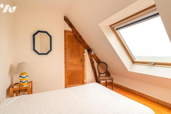 Face mer, maison 4 chambres, garage, jardin