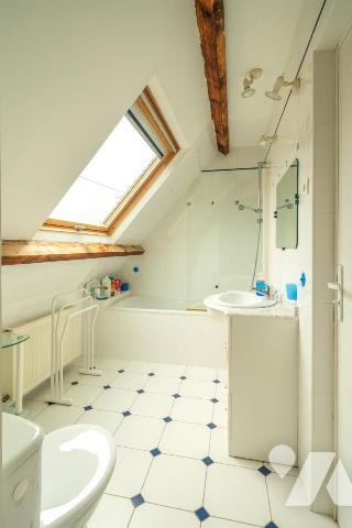 Face mer, maison 4 chambres, garage, jardin