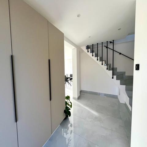 Maison
                                                                                                                                                                                                                                                                                                                        5 pièce(s)                                                                                                                                                                                                          3 chambre(s)                                                                                                                                                                                                          127  m²